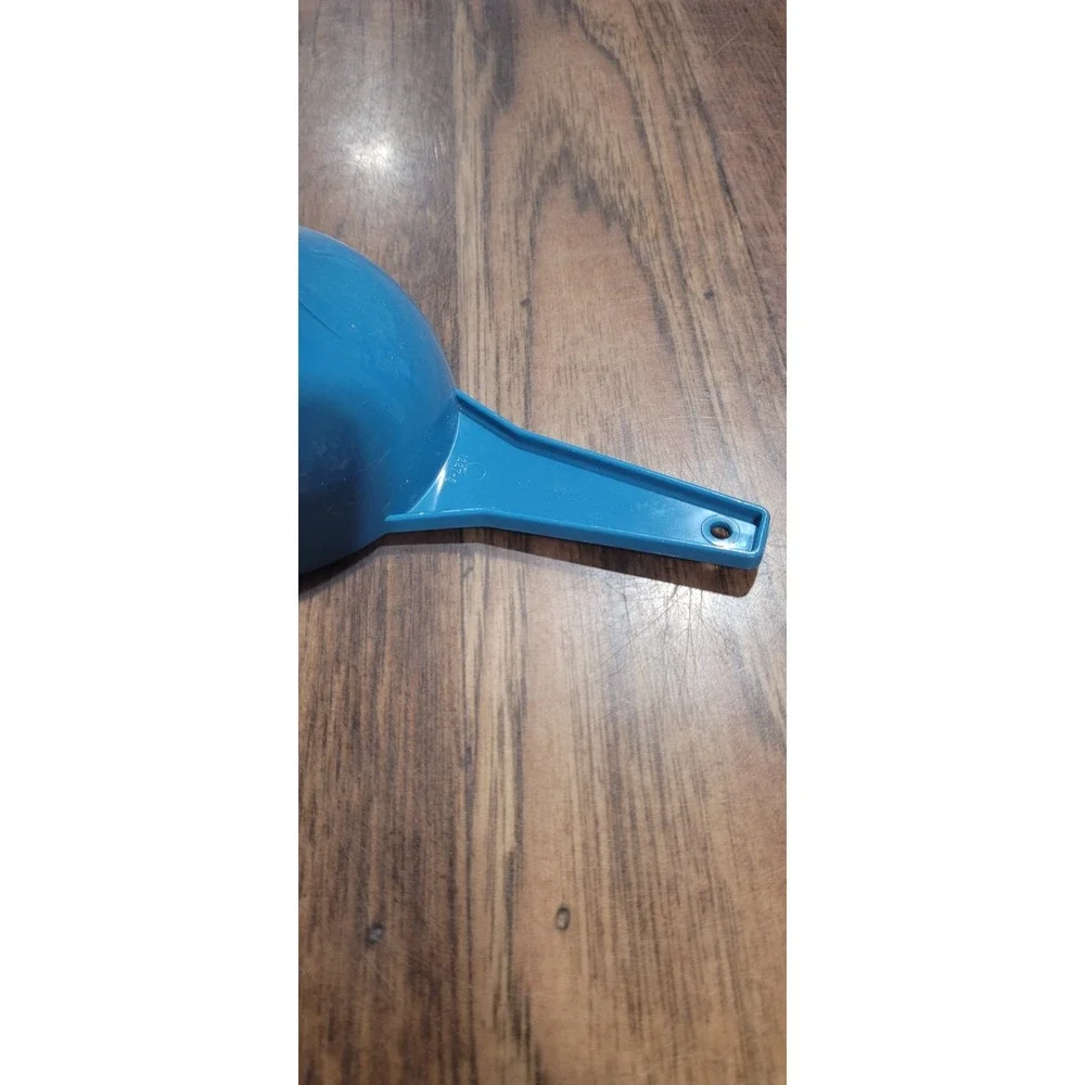 Tupperware vintage hershey